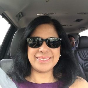 Meet your Posher, Genoveva